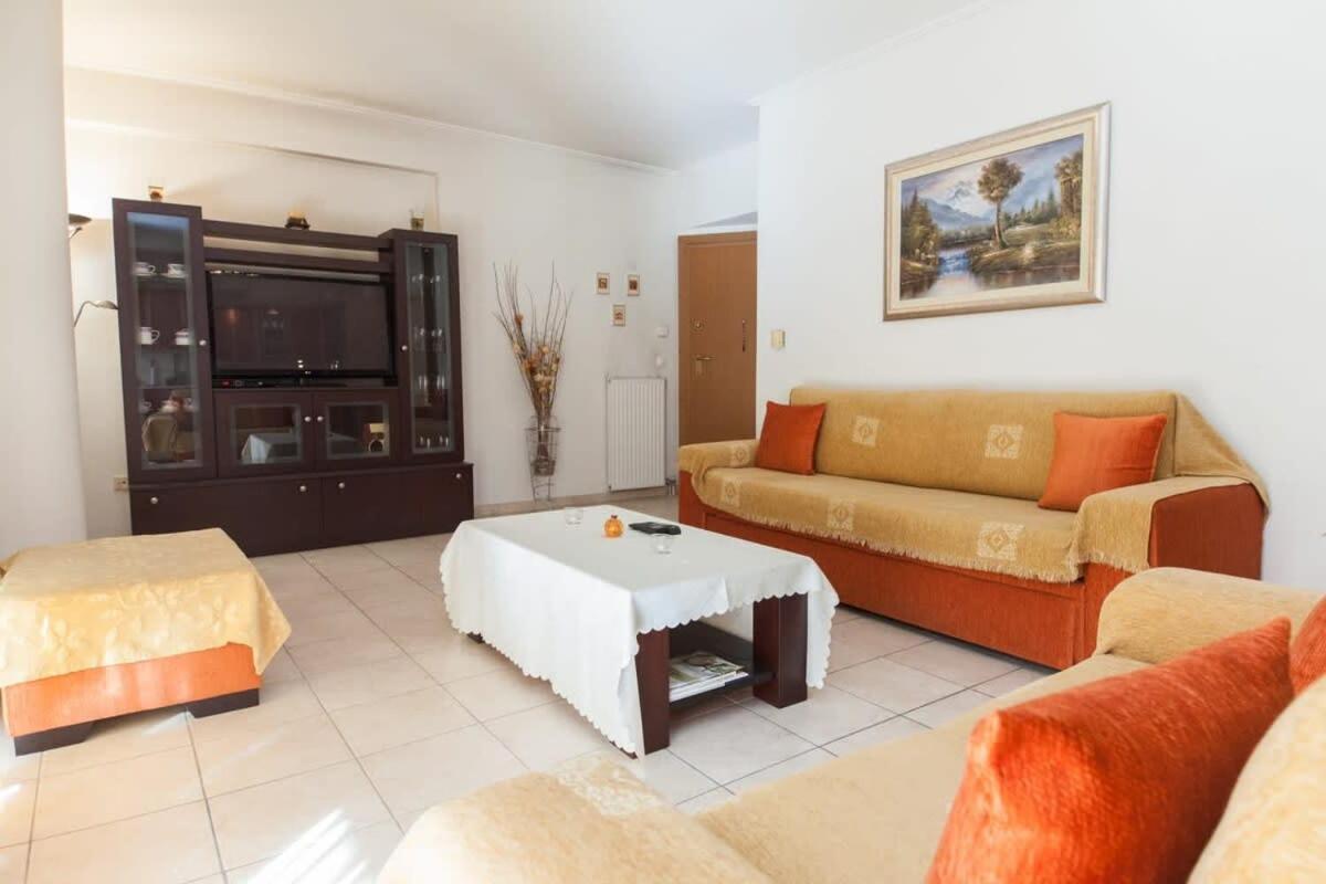 Scenic Balcony Apt In Vibrant Petralona Atena Exterior foto