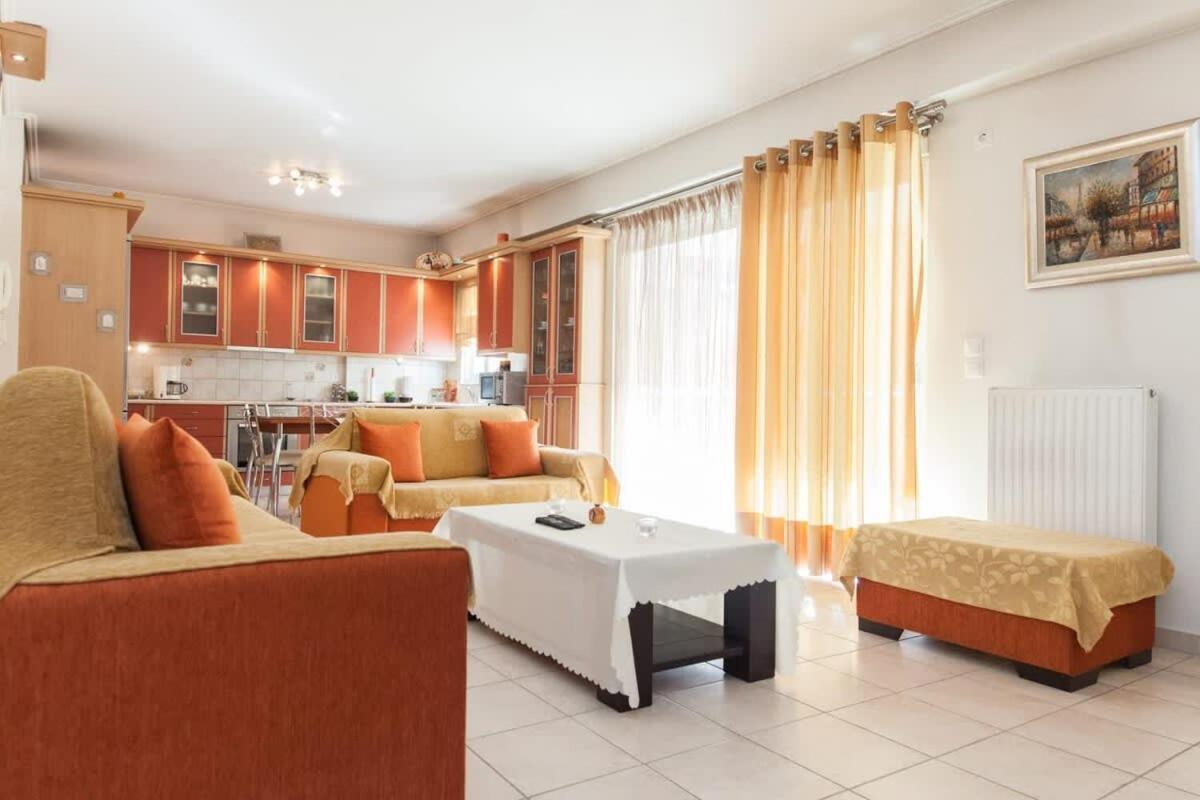 Scenic Balcony Apt In Vibrant Petralona Atena Exterior foto